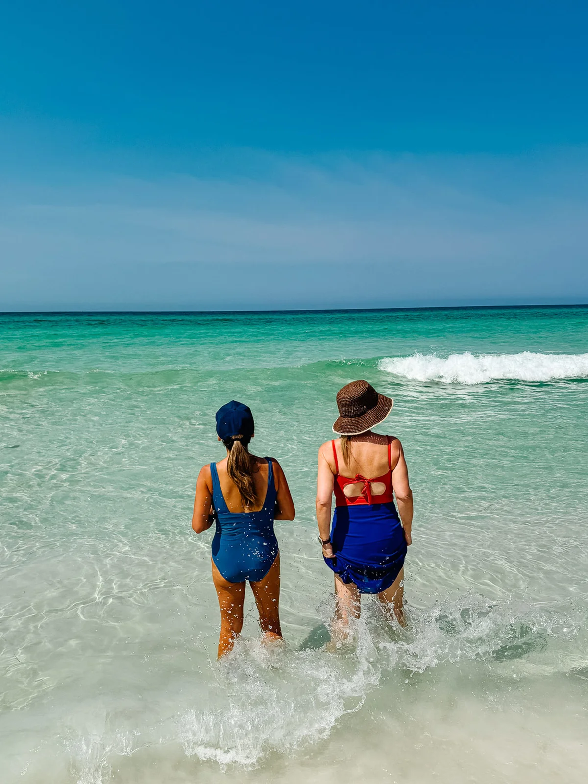 Beach capsule wardrobe in red, white and blue colours